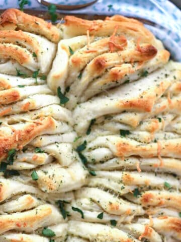 pull apart garlic bread recipe, Crusty and Chewy Garlic Bread, layers of buttery delight!