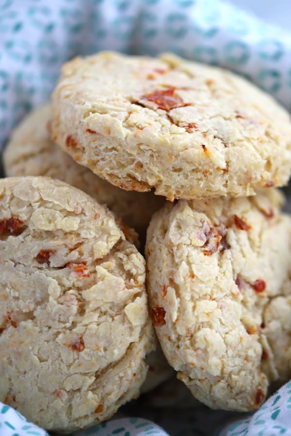 These delicious sun-dried tomato and parmesan biscuits are a tasty and flaky biscuit the whole family will love!
