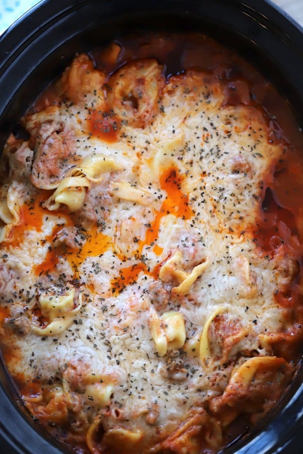 This crockpot tortellini has all of the flavors of an incredible lasagna without all the work. frozen tortellini crock pot, crockpot tortellini, slow cooker tortellini recipes, 