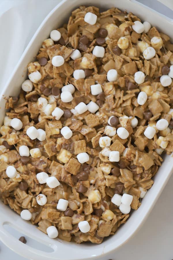 These peanut butter no bake smore bites are easy and delicious.