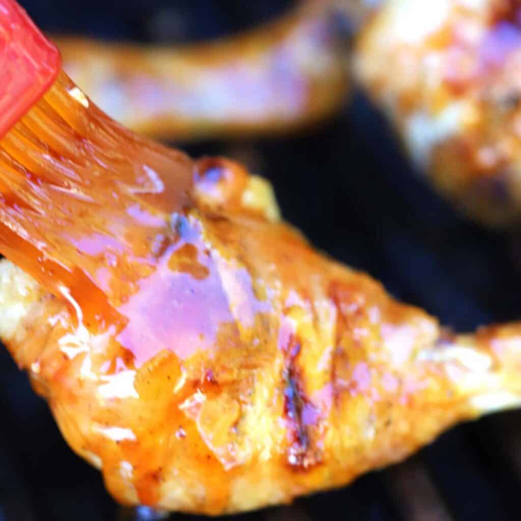buffalo chicken glaze is so easy. It's the perfect topping to your favorite buffalo burger, buffalo pizza or buffalo chicken wings