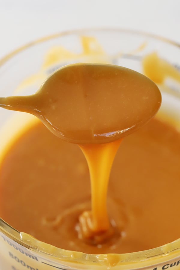 How do you make caramel, step by step instructions for making caramel candy.