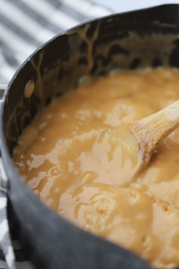 homemade caramel recipe in a pot, with a rapid boil, how to make caramel.