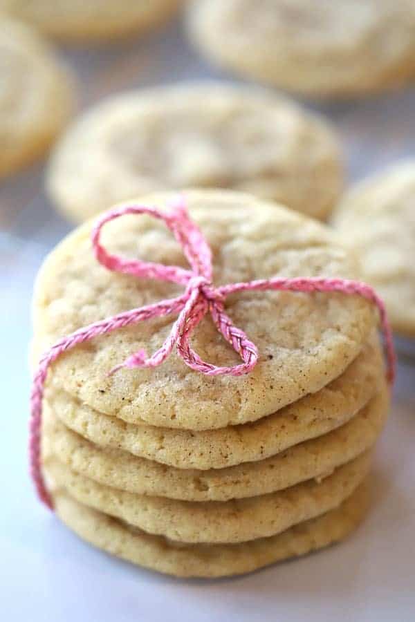 snickerdoodle cookies tied with a ribbon