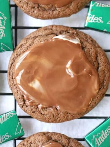 andes mint cookies on a cooling cookie rack