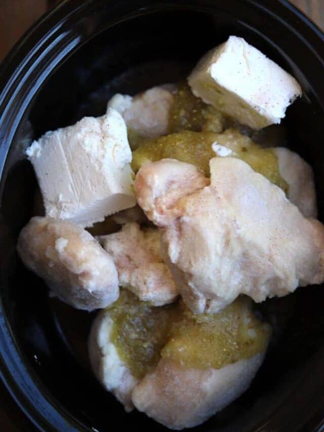 Easy Crockpot Creamy Salsa Verde Chicken Story