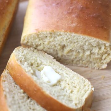 Einkorn white bread recipe sliced into a perfect sandwich loaf of bread.