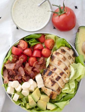 healthy grilled chicken BLT salad recipe with pesto ranch dressing