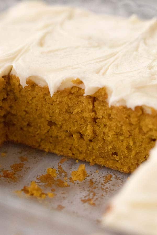 Easy Pumpkin cake recipe, best pumpkin cake, pumpkin cake with cream cheese frosting.