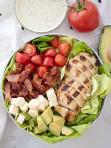healthy grilled chicken BLT salad recipe with pesto ranch dressing
