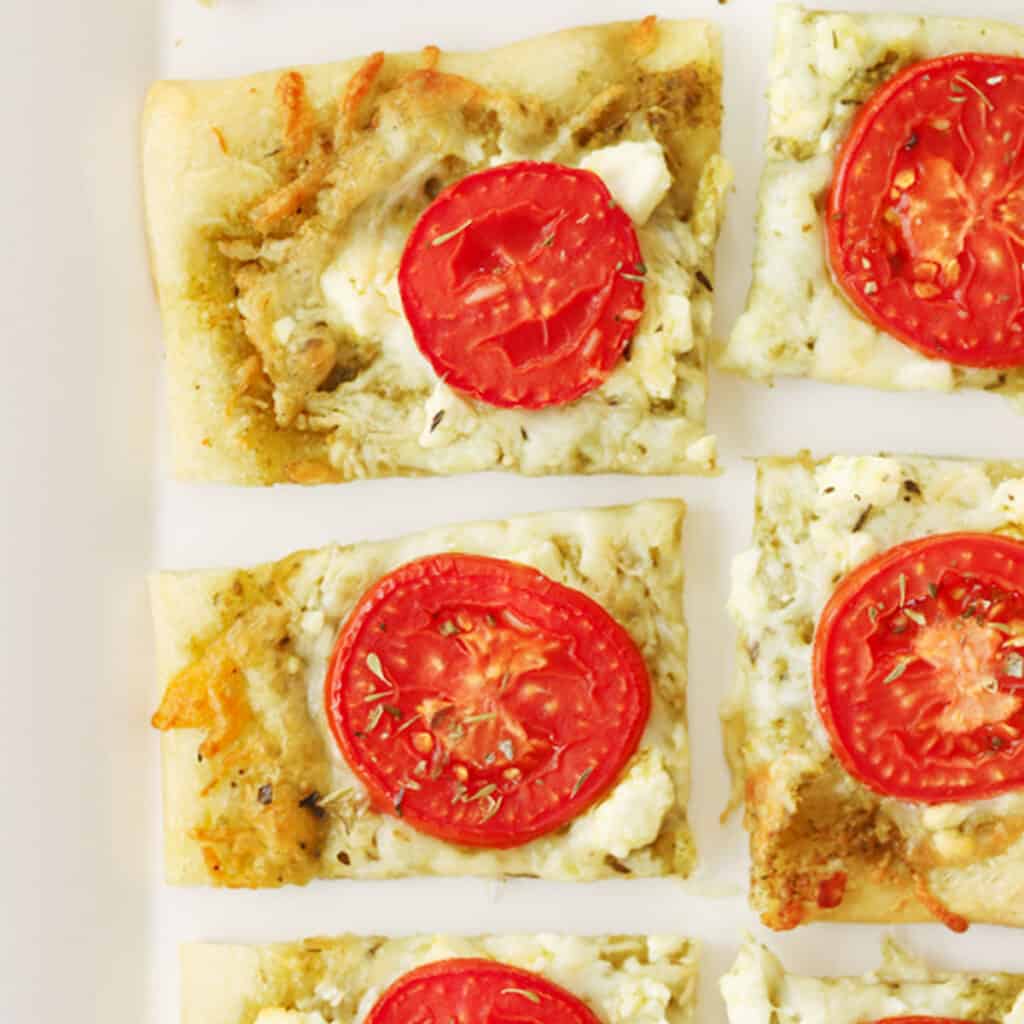 3 cheese pesto tomato flatbread recipe, best appetizer recipes.
