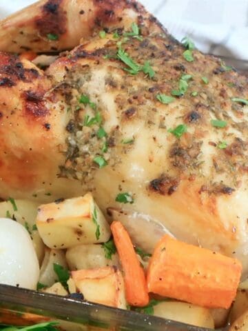 oven roasted whole chicken and potatoes recipe, roasted chicken with potatoes and carrots.
