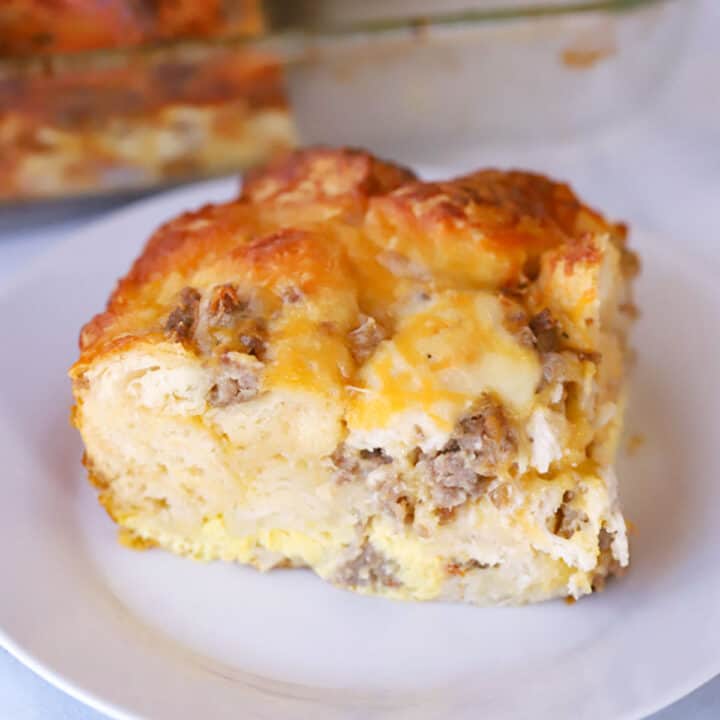Easy Sausage Egg Biscuit Casserole Recipe - The Carefree Kitchen