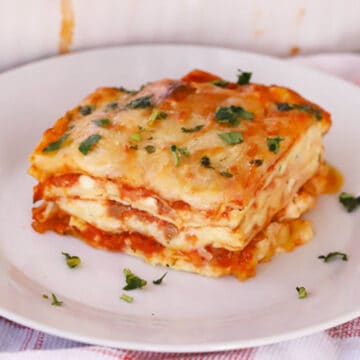 Homemade Lasagna Recipe - The Carefree Kitchen