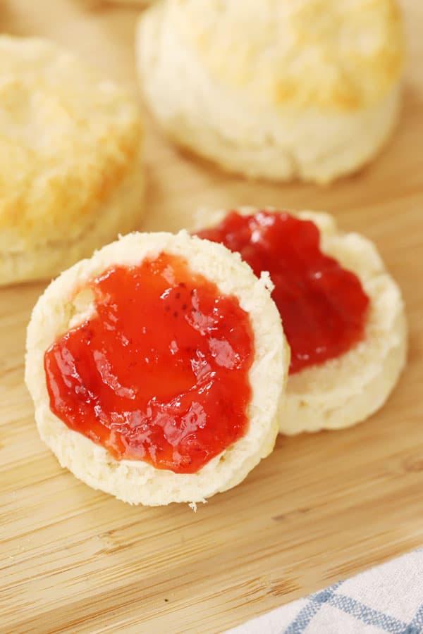 baking powder biscuit with strawberry jam on top. baking soda biscuits. 