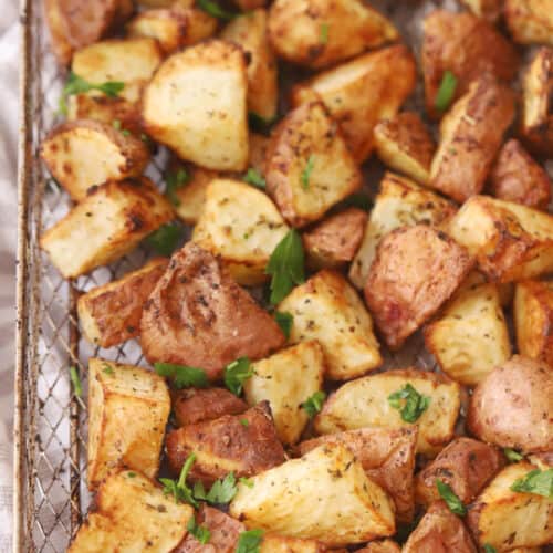 air fryer red potatoes recipe cooked in an air fryer, easy red potato recipe.