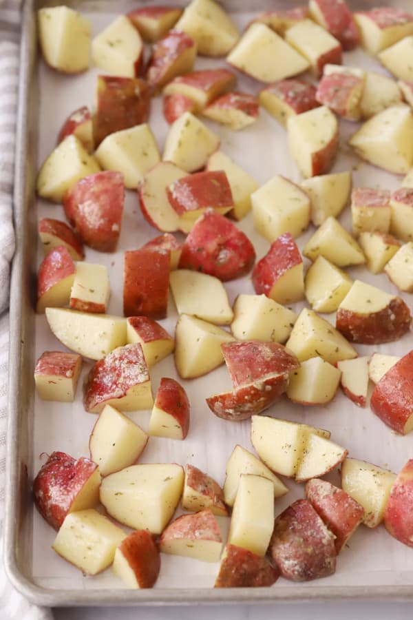 oven roasted ranch potatoes, a crispy potato recipe. brunch menu ideas.