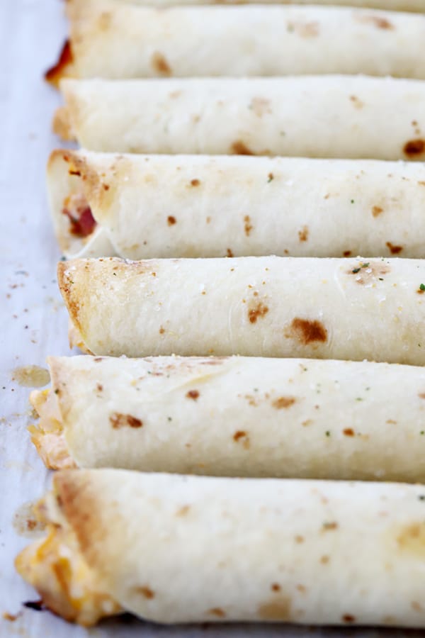 how to make bbq chicken taquitos, oven baked taquitos.