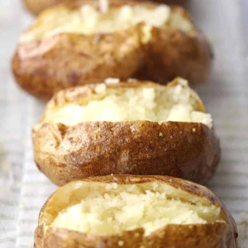 steakhouse baked potato, how to make baked potateos.with crispy skin, perfect baked potato