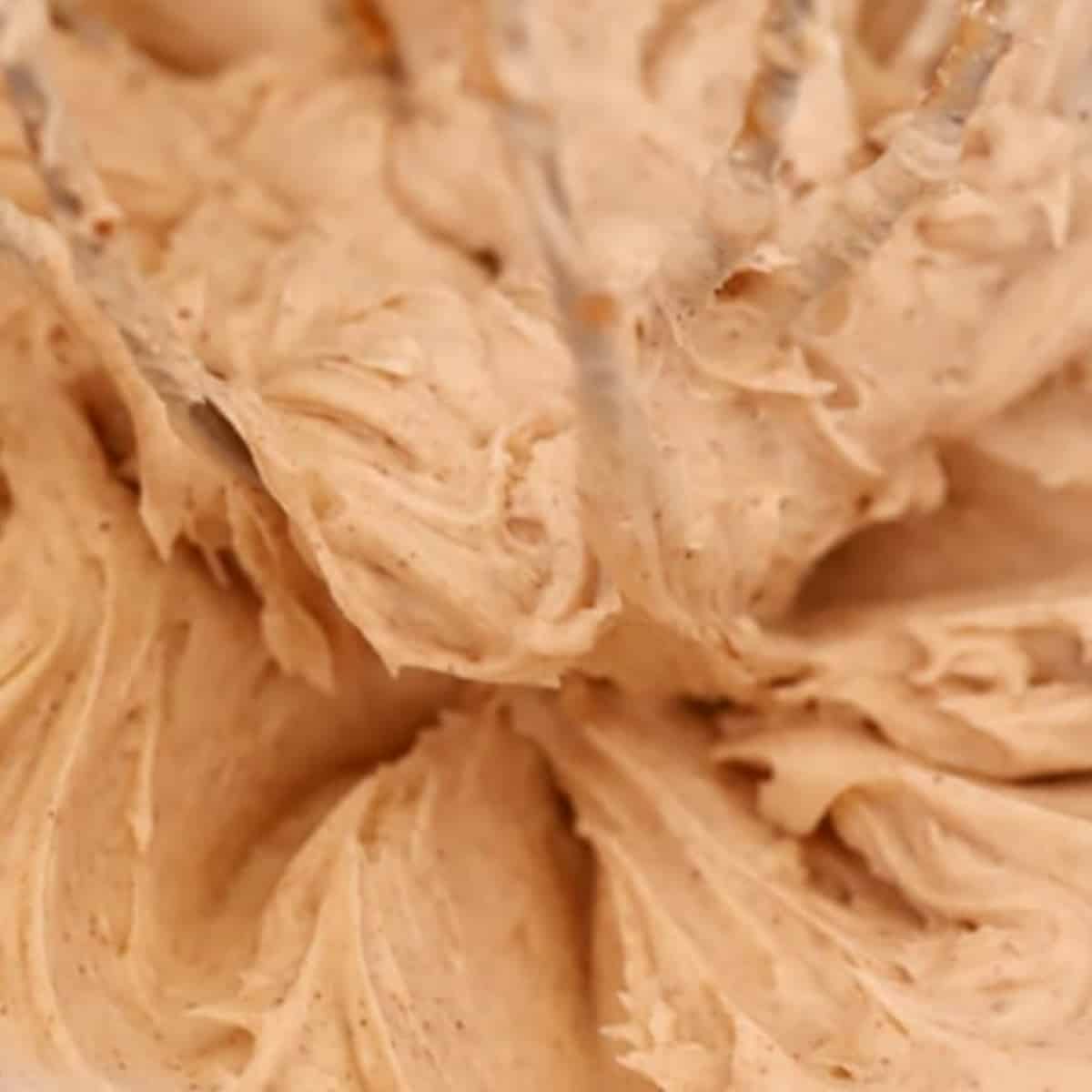 cinnamon buttercream frosting recipe
