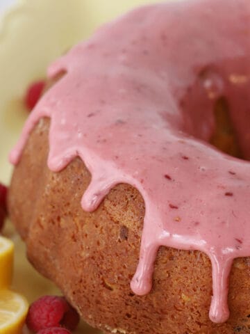 lemon bund cake with raspberries