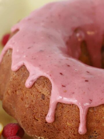 lemon bund cake with raspberries