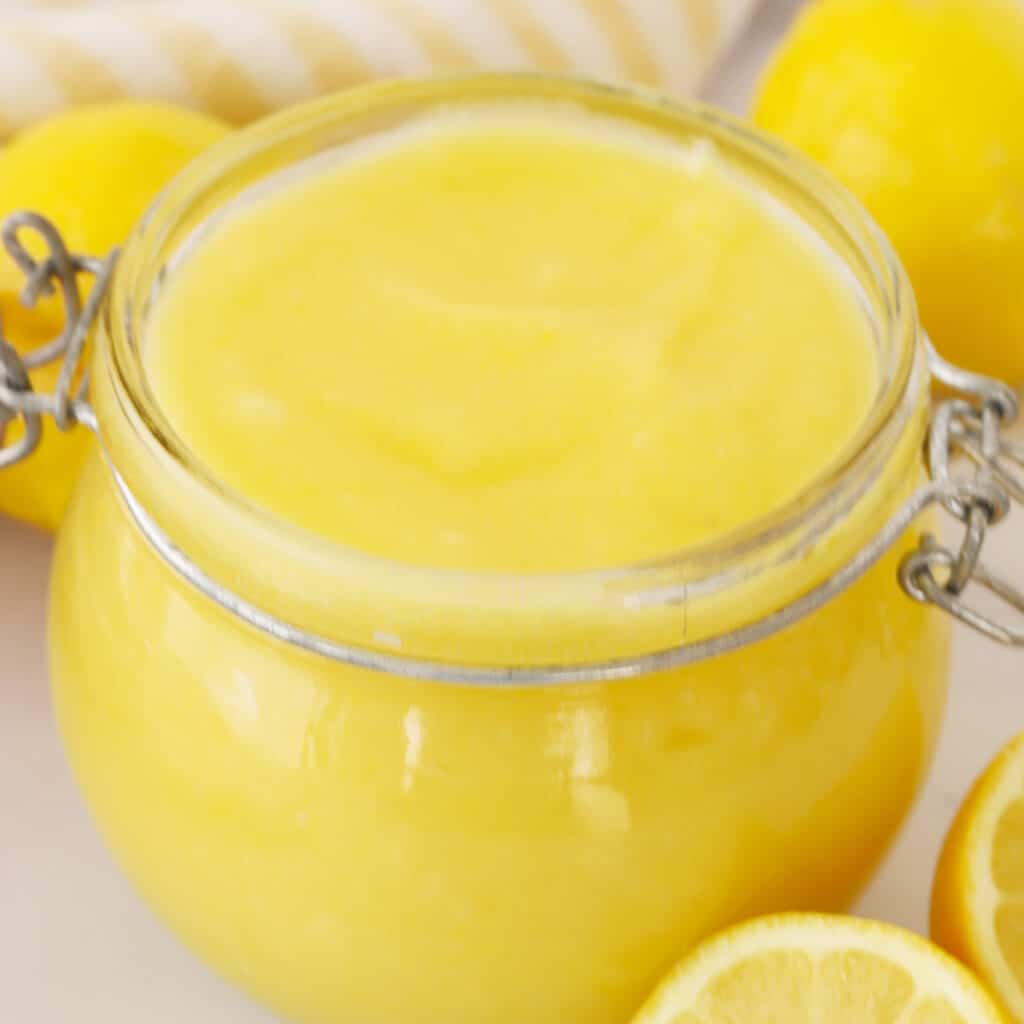 make ahead lemon curd recipe, lemon curd for easter dessert. 