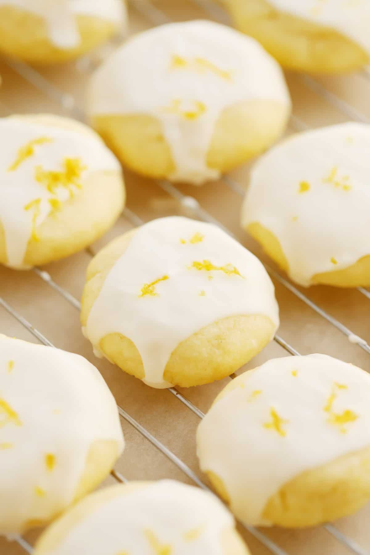 Lemon Meltaway Cookies Recipe - The Carefree Kitchen