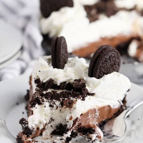 Chocolate Oreo Cream Pie Recipe - The Carefree Kitchen