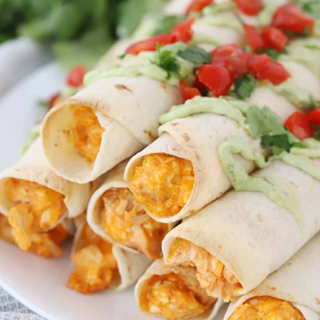 best baked buffalo chicken taquitos recipe. Recipes with buffalo chicken.