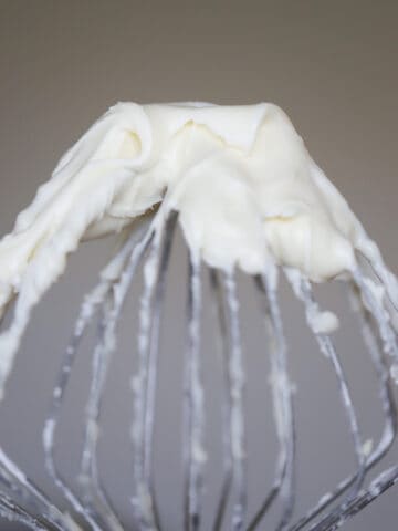 Pinterest image for cream cheese frosting