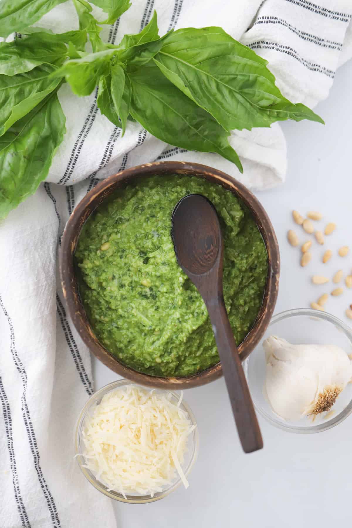 how to make the best pesto, sauces for italian food