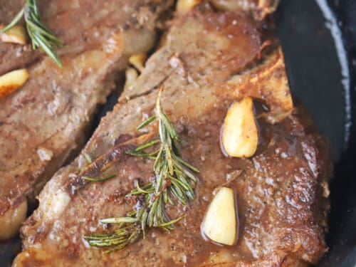 Pan-Seared Garlic-Rosemary Round Steak Recipe