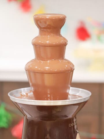 how to do a chocolate fountain