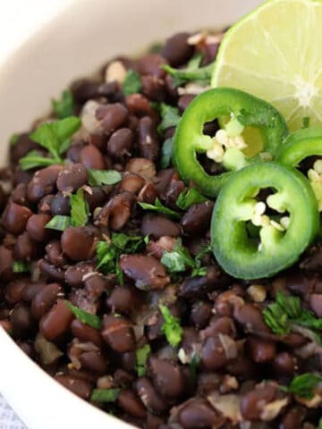 chipotle black beans recipe, homemade mexican black bean recipe