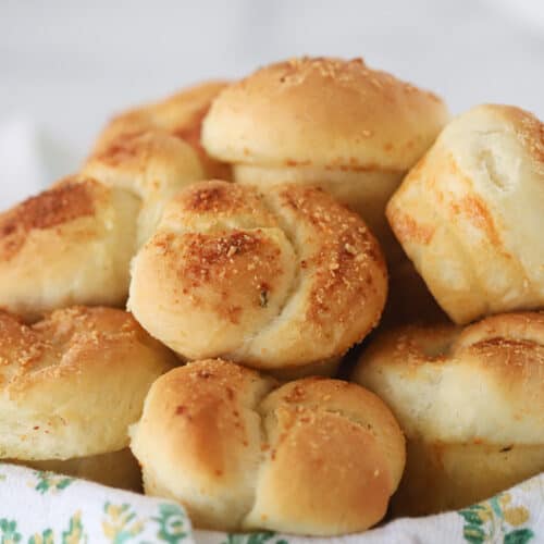homemade garlic knots recipe, bread knots recipe.