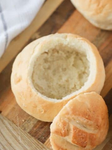 bread bowls for soup, how to make bread bowls recipe. bread soup bowl.