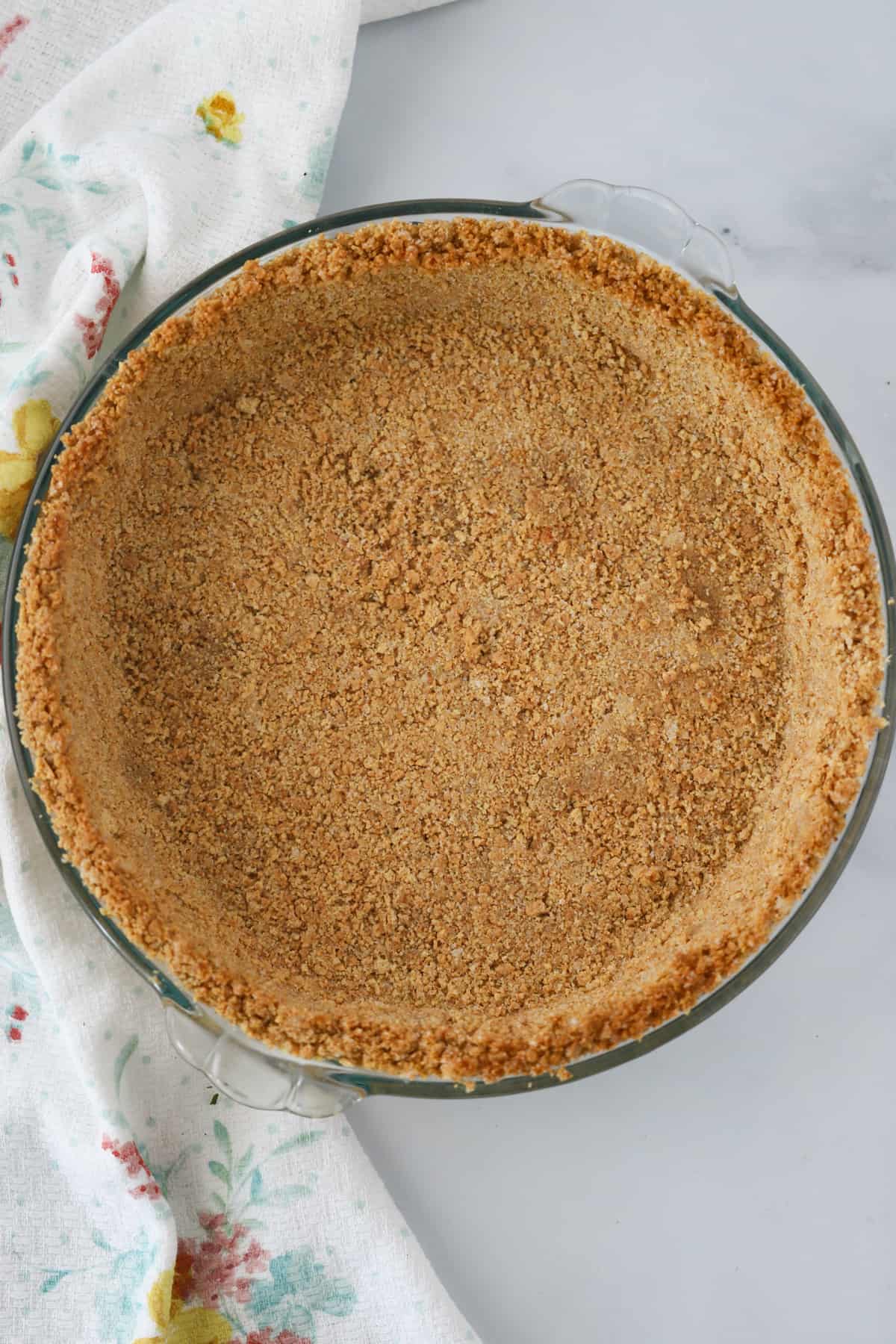 Graham Cracker Pie Crust Recipe - The Carefree Kitchen