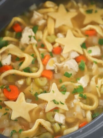 crockpot chicken noodle soup, homemade chicken noodle soup in crock pot, chicken noodle soup in slow cooker.