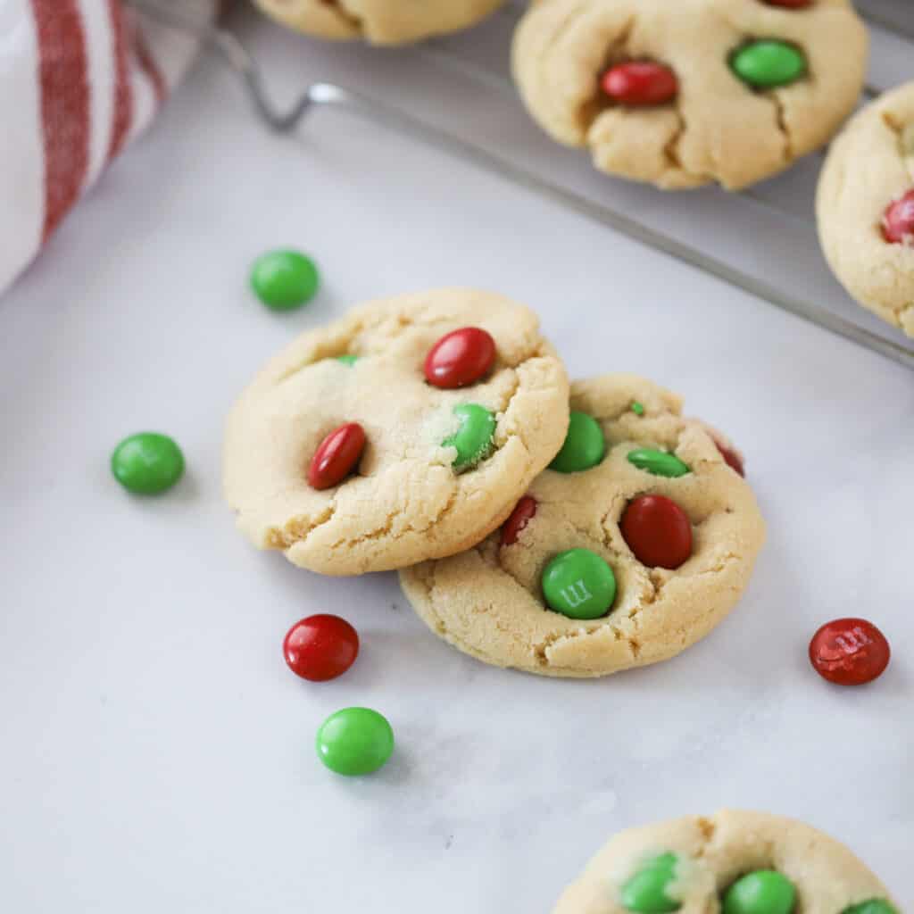 christmas M and M Cookies recipe, one of the easiest christmas cookie types.
