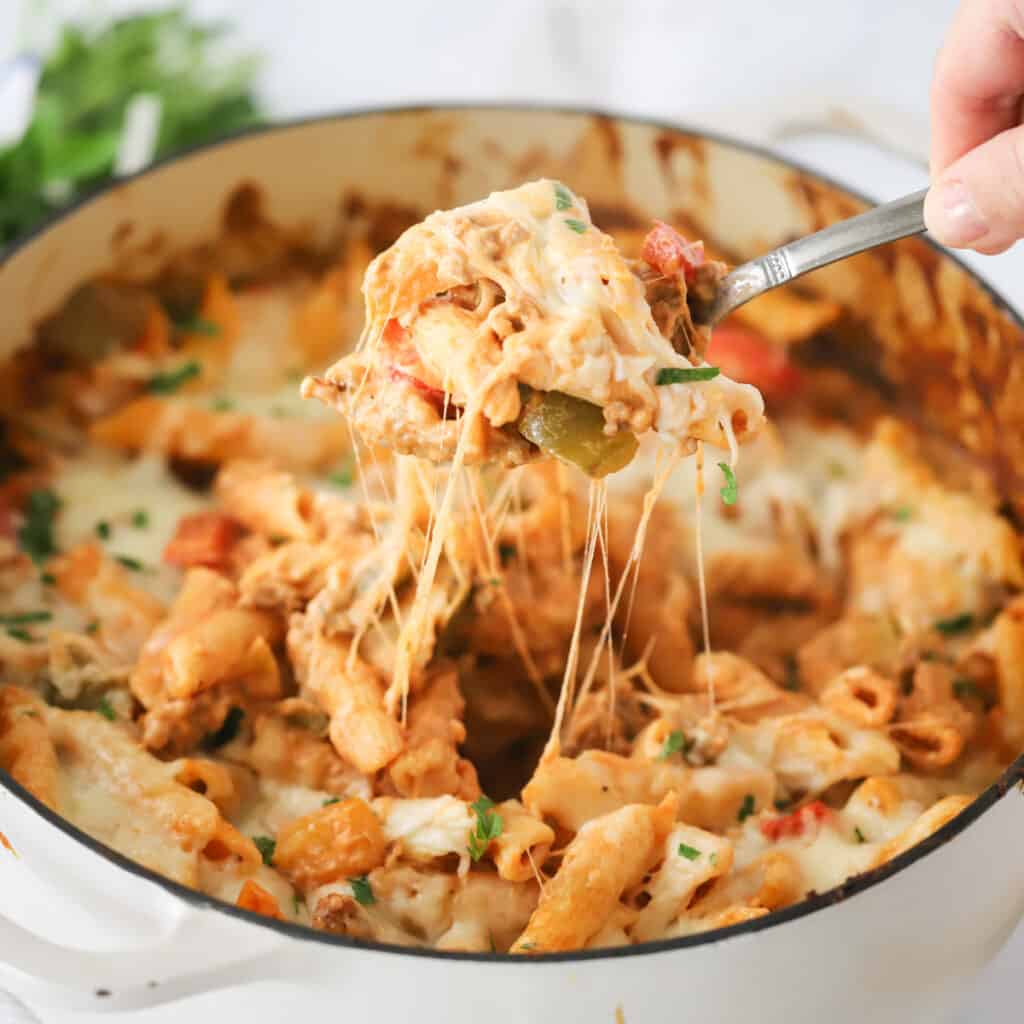 how to make the best sausage and pepper pasta recipe, cheesy pasta and sausage.