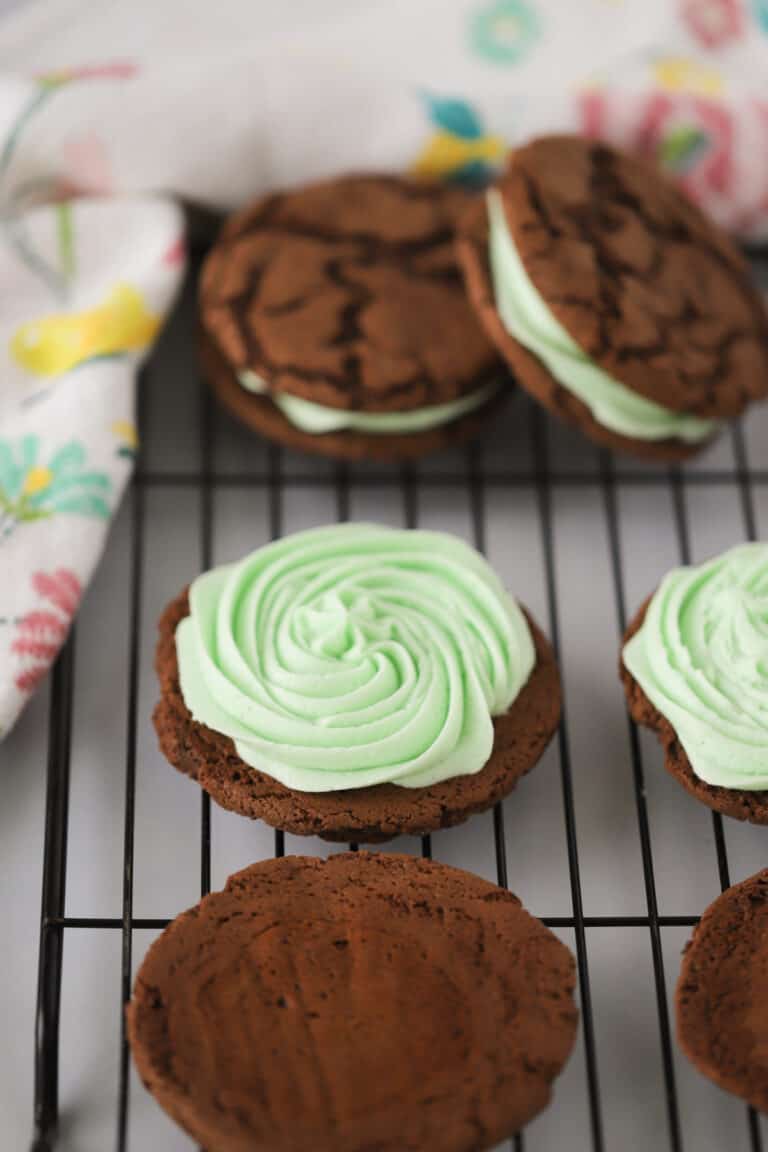 Homemade Mint Oreo Cookies The Carefree Kitchen