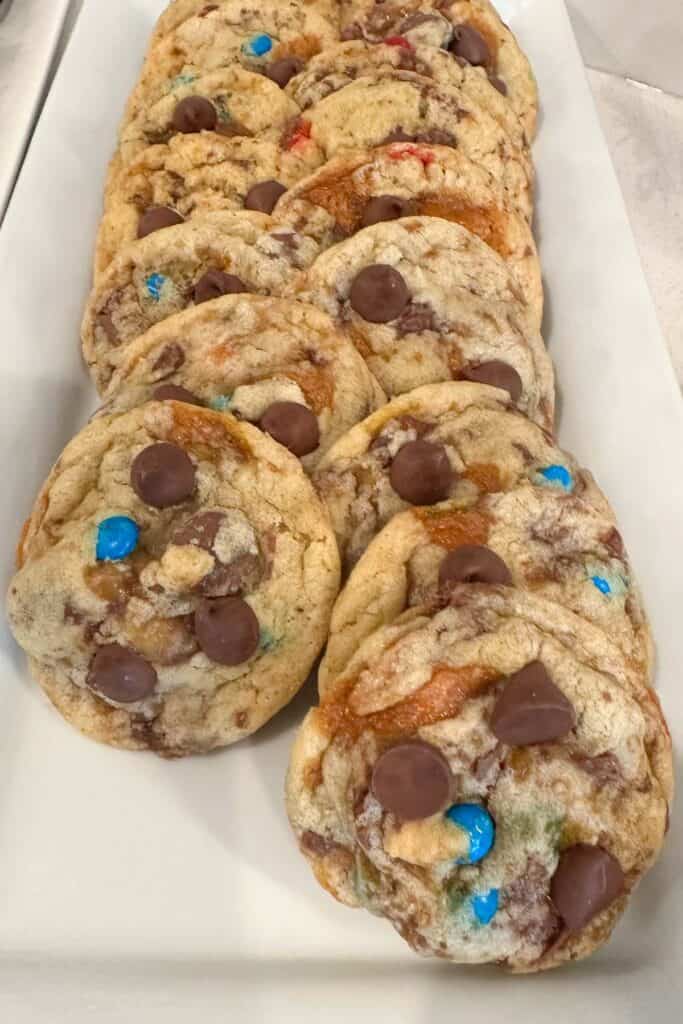 Chocolate chip candy bar cookies recipe, the best halloween candy bar cookies.