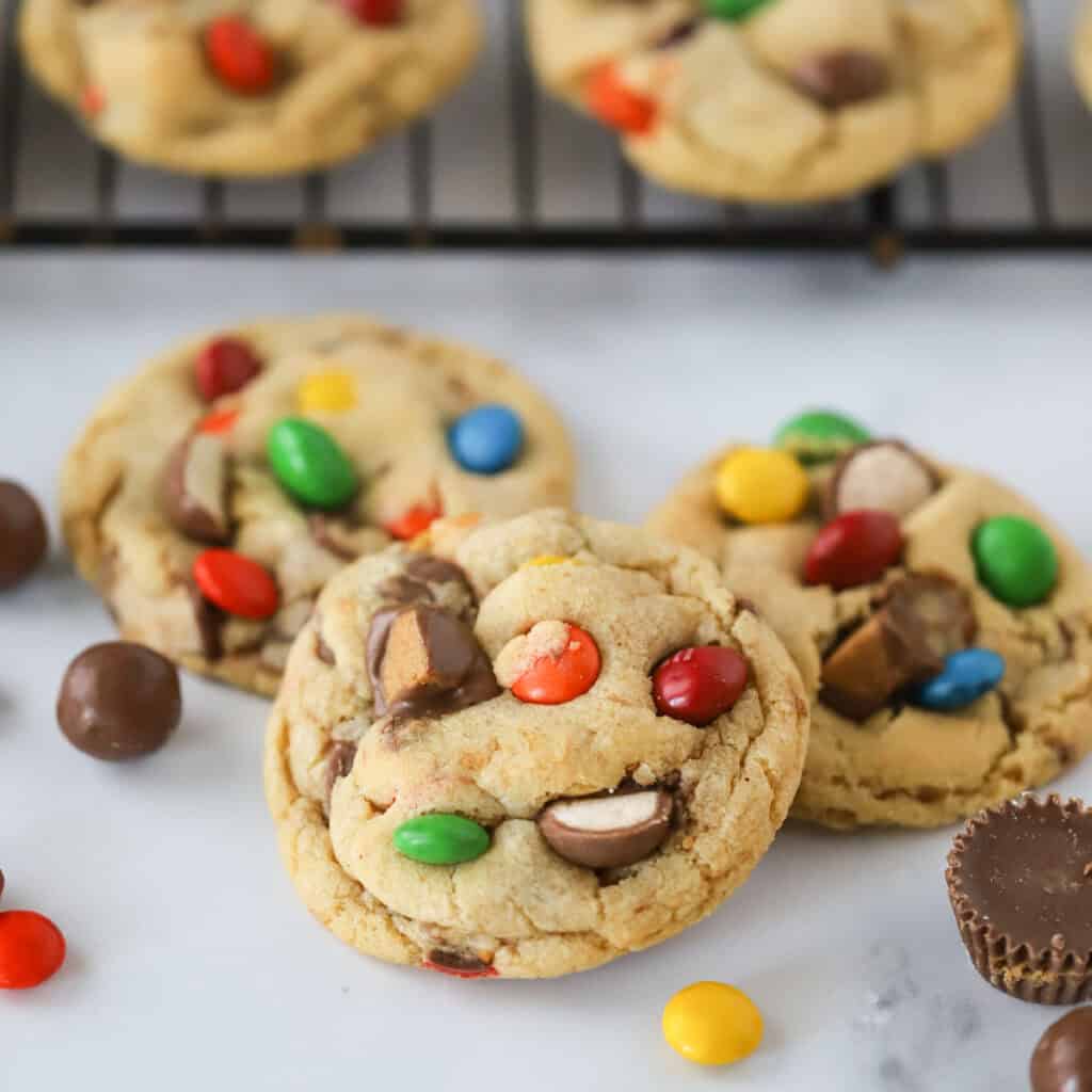 how to make cookies with leftover candy. candy bar cookies