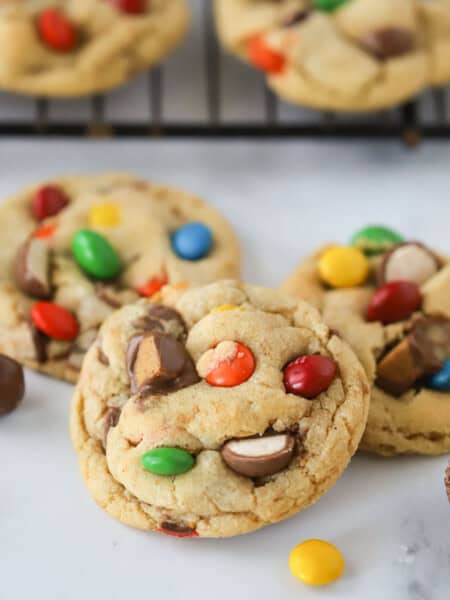 how to make cookies with leftover candy. candy bar cookies