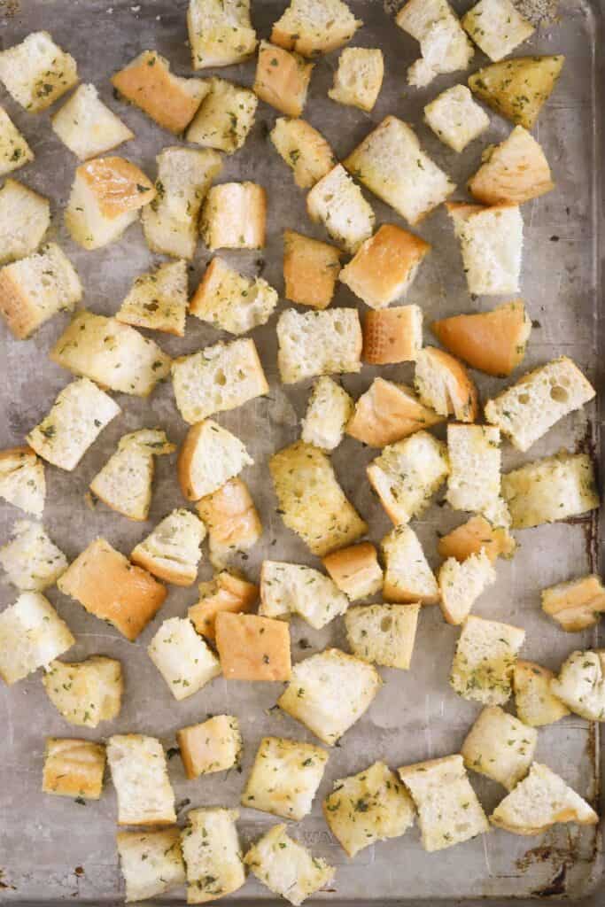recipe for homemade croutons, croutons homemade, how to make homemade croutons, how to store homemade croutons.