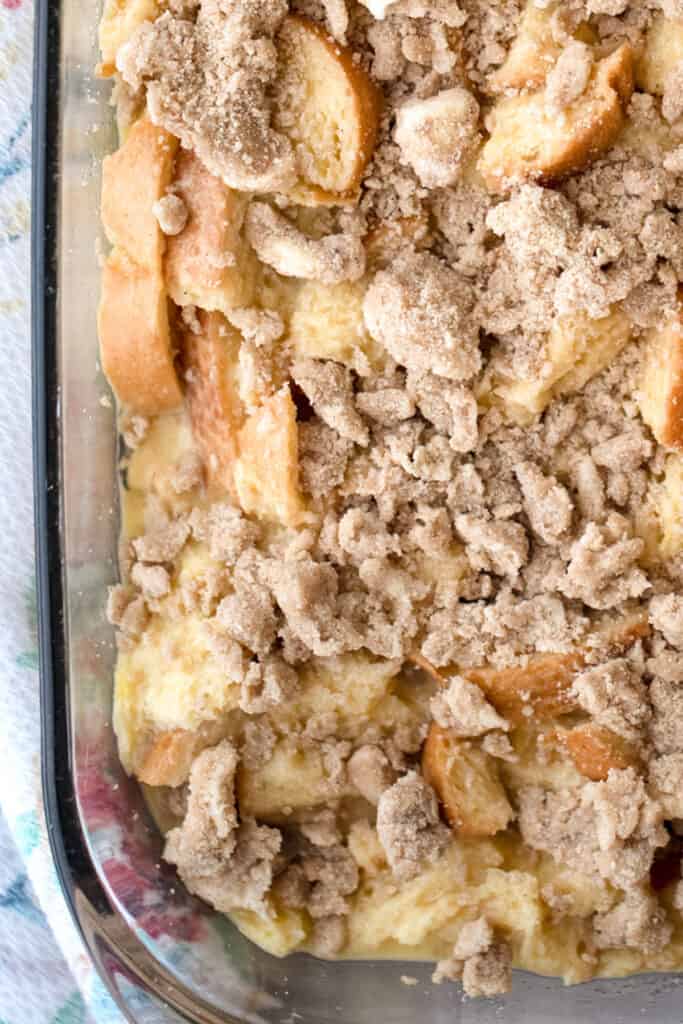 How to make french toast baked in oven with a streusel topping. This is one of the best overnight breakfast casseroles.