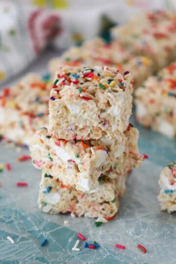 Funfetti Rice Krispie Treats With Sprinkles - The Carefree Kitchen