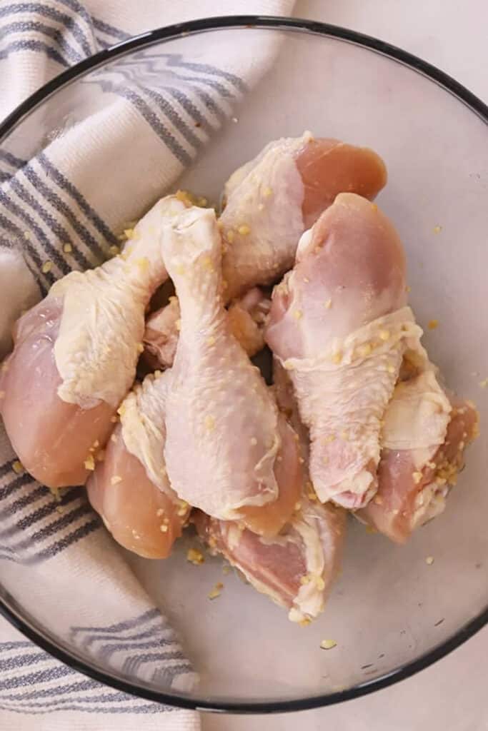 chicken drumstick recipes, raw chicken legs in a bowl, best drumstick recipe, recipes for chicken drumsticks, chicken drums recipes. 