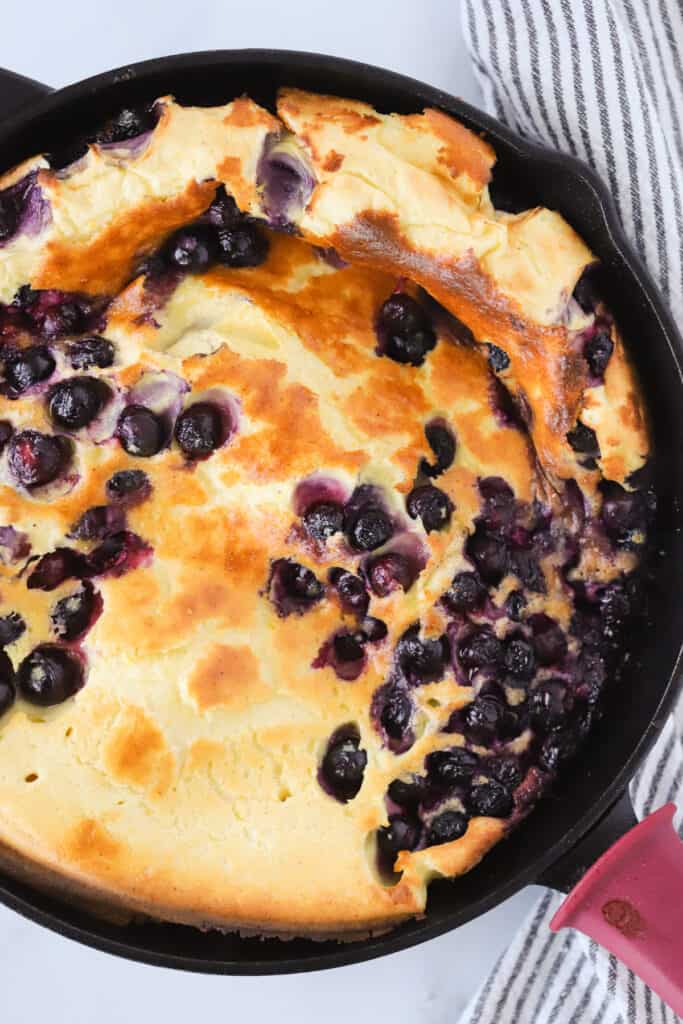 how to make the best breakfast blueberry lemon german pancake recipe.
